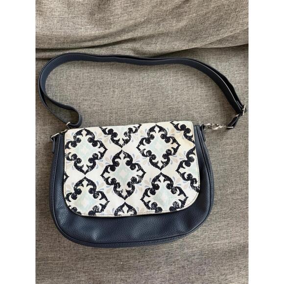 Thirty-One Handbags - Thirty One Studio Classic Convertible Pebbled Crossbody With Fab Flourish Flap